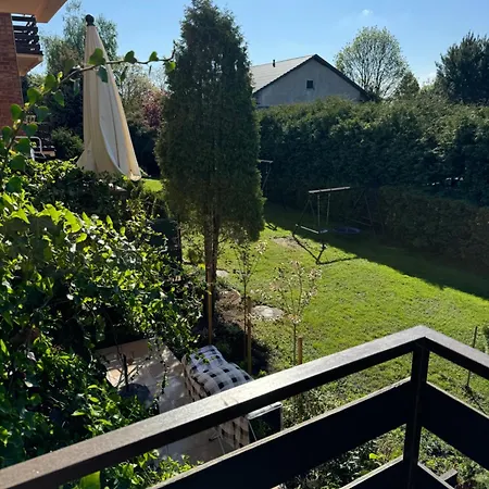 Blue Zone With Free Parking, Balcony And Garden