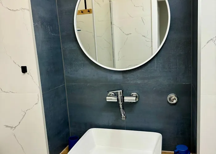 Appartamento Blue Zone With Free Parking, Balcony And Garden Cracovia