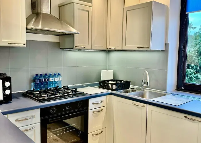 Appartamento Blue Zone With Free Parking, Balcony And Garden Cracovia