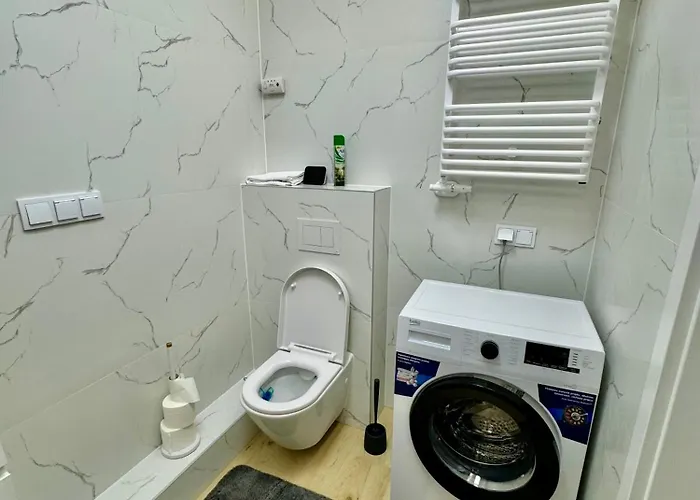 Blue Zone With Free Parking, Balcony And Garden * Cracovia