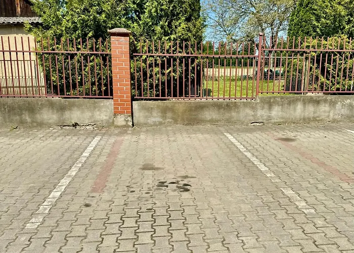 Blue Zone With Free Parking, Balcony And Garden Cracovia