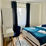 Blue Zone With Free Parking, Balcony And Garden Cracovia