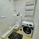 Blue Zone With Free Parking, Balcony And Garden * Cracovia