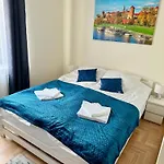 Appartamento Blue Zone With Free Parking, Balcony And Garden *