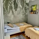 Blue Zone With Free Parking, Balcony And Garden * Cracovia