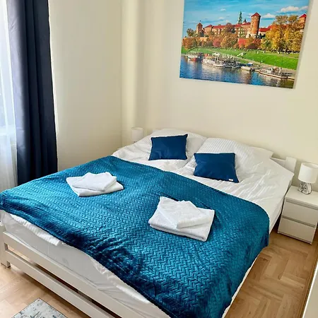Apartmán Blue Zone With Free Parking, Balcony And Garden *